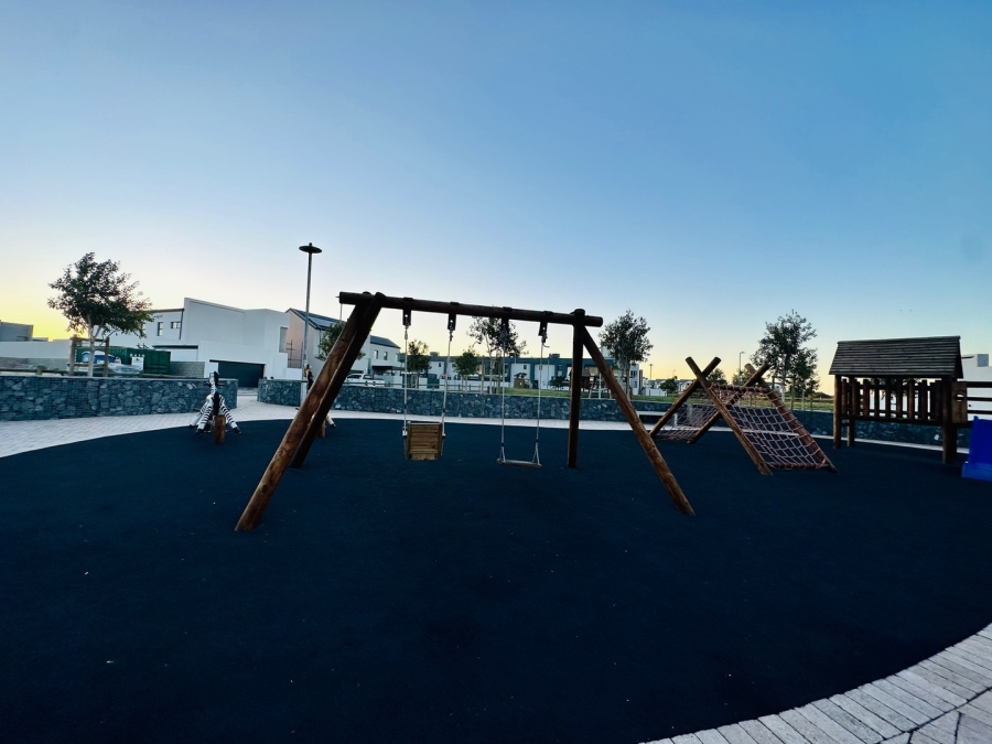 4 Bedroom Property for Sale in Sandown Western Cape